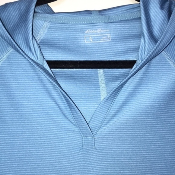Women’s Eddie Bauer Blue Hooded Long Sleeve Shirt W/ Thumb Holes Size Small - Picture 2 of 5